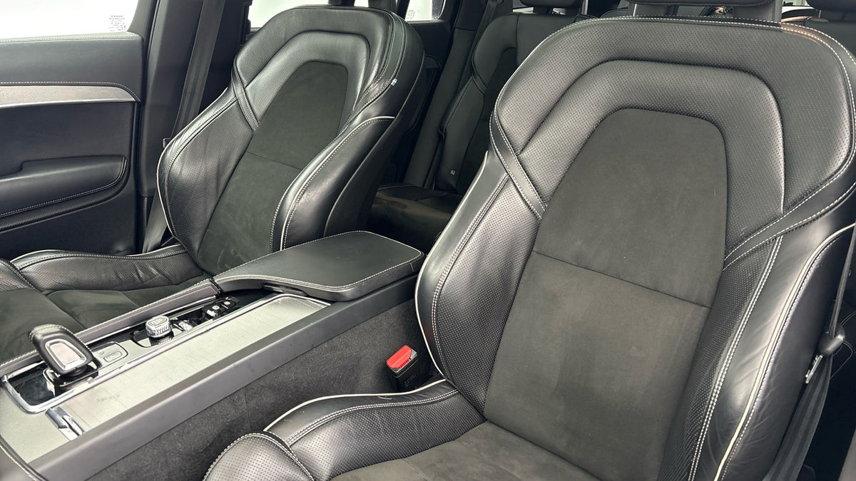 Volvo XC90 Image 14