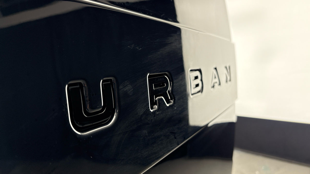 Land Rover Defender 110 Urban Image 26