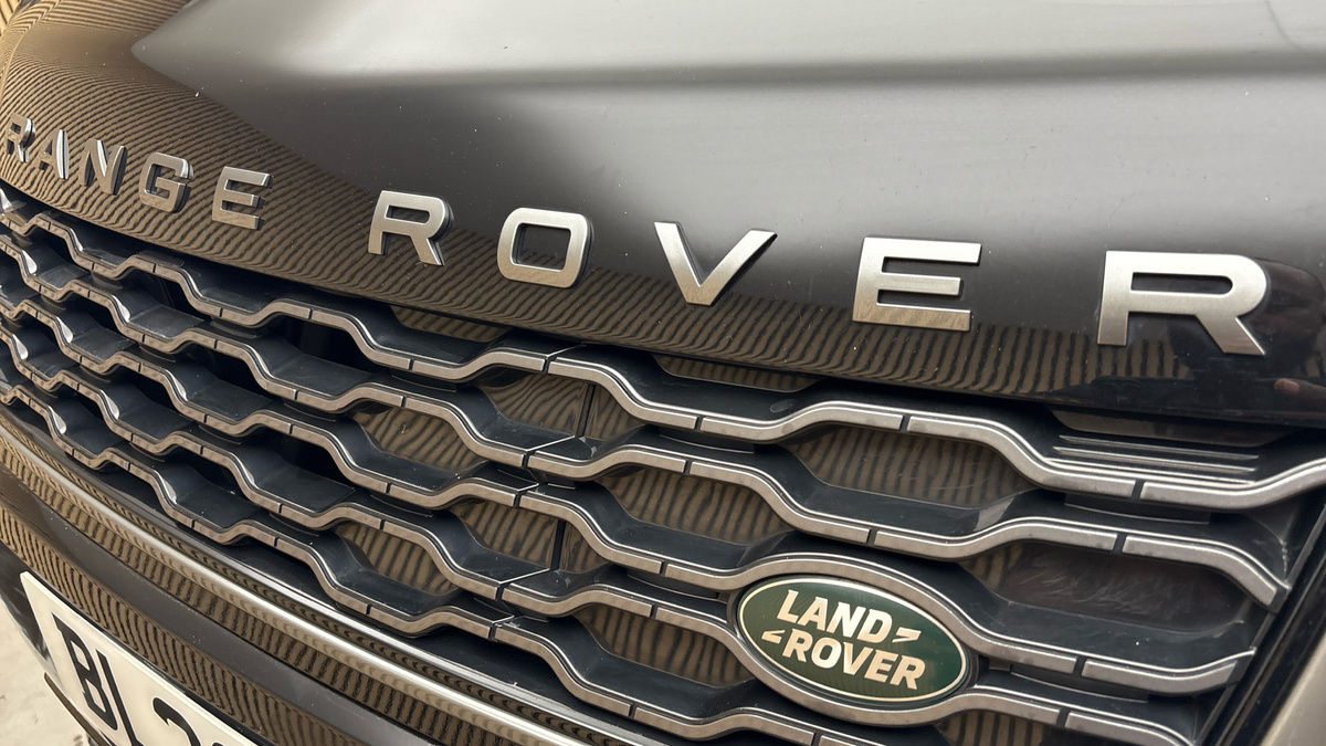 Land Rover Range Rover Sport Image 24