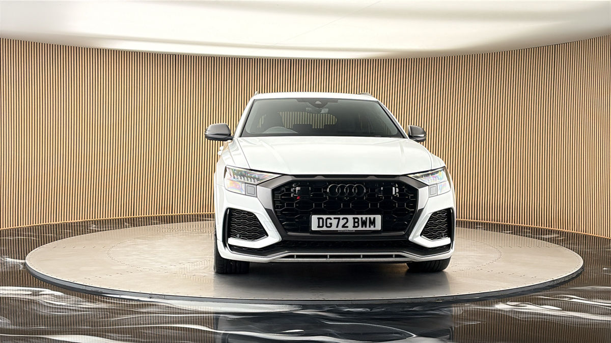 More views of Audi RSQ8