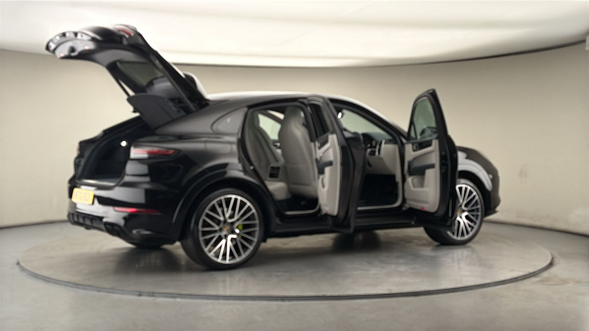 More views of Porsche Cayenne