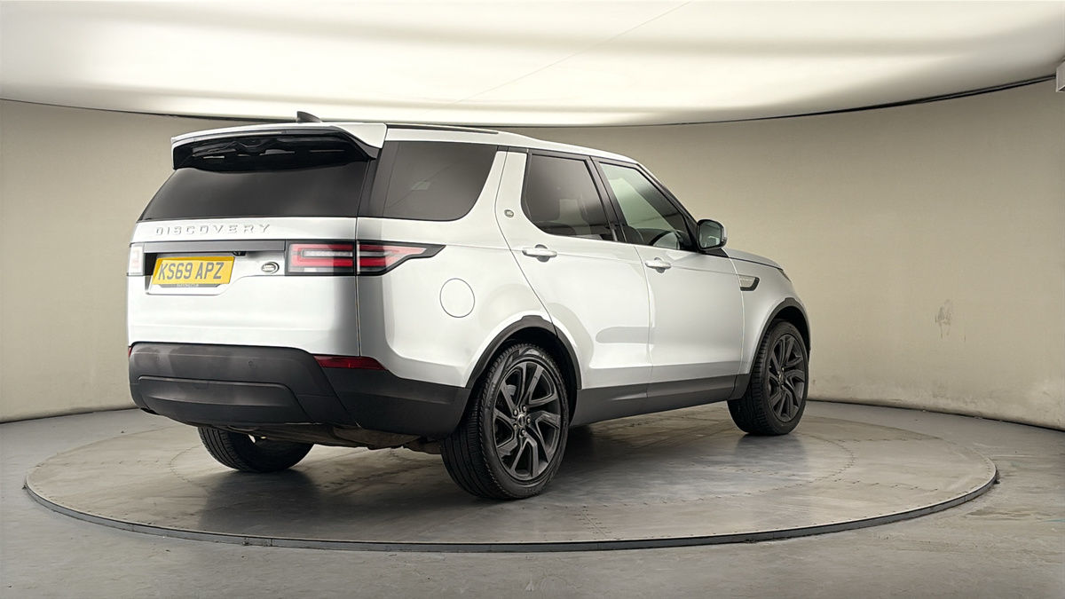 More views of Land Rover Discovery