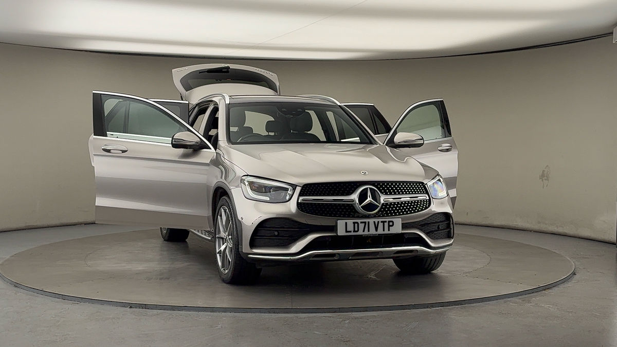 More views of Mercedes-Benz GLC