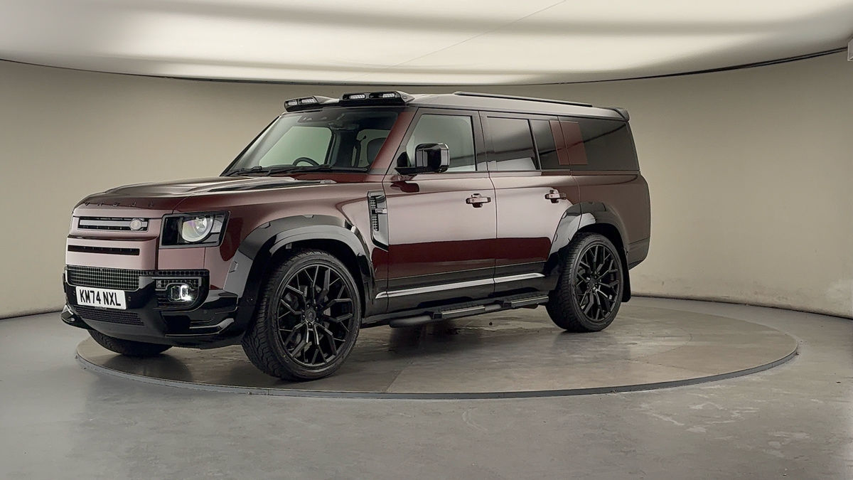 Land Rover Defender 130 Urban Image 20