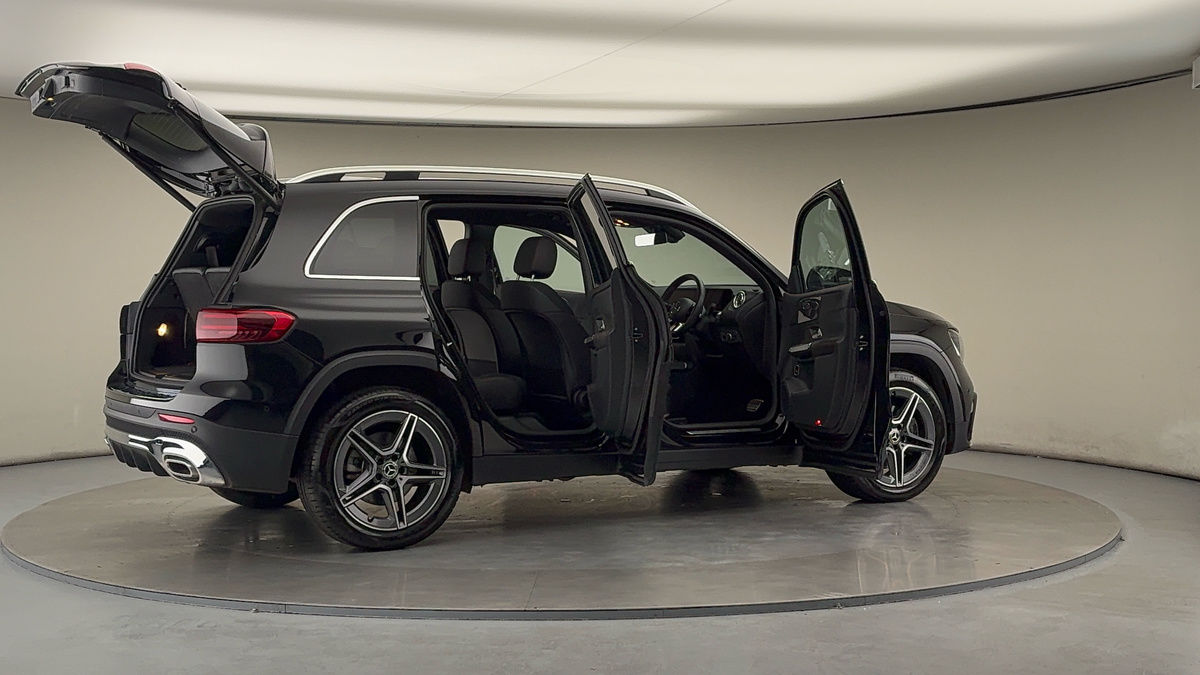 More views of Mercedes-Benz GLB