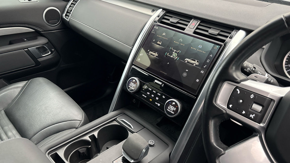 Land Rover Discovery Image 18