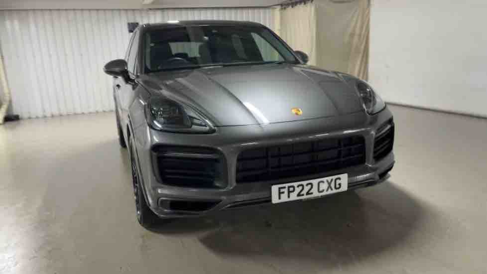 More views of Porsche Cayenne