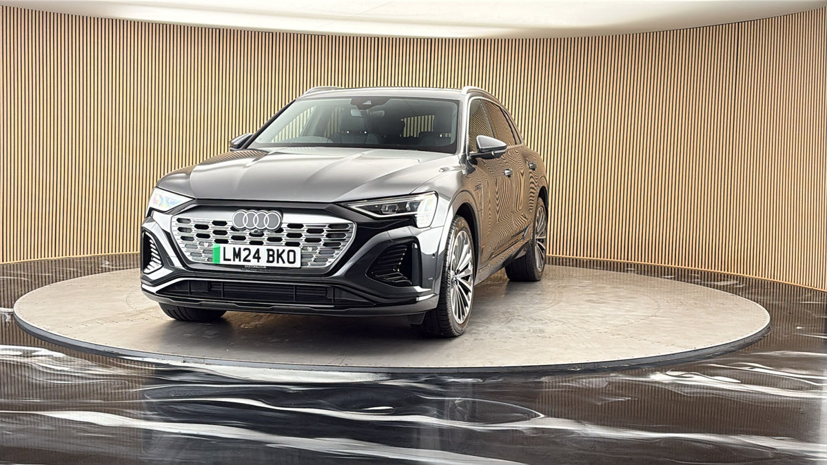 More views of Audi Q8 e-tron