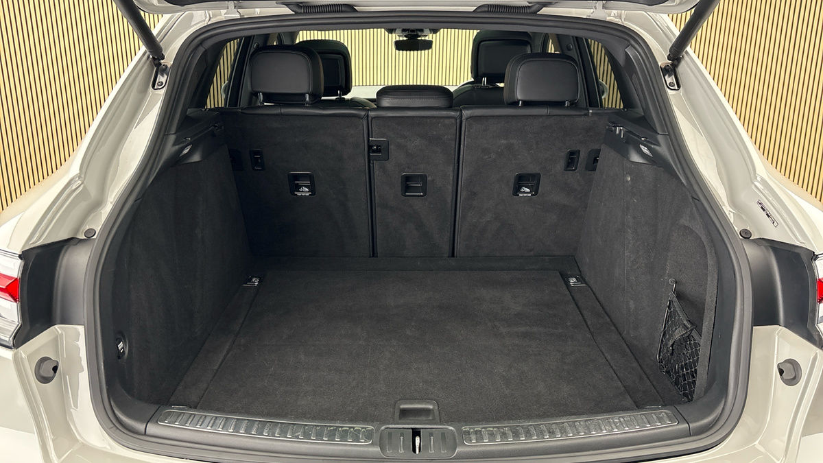 Porsche Macan Image 11