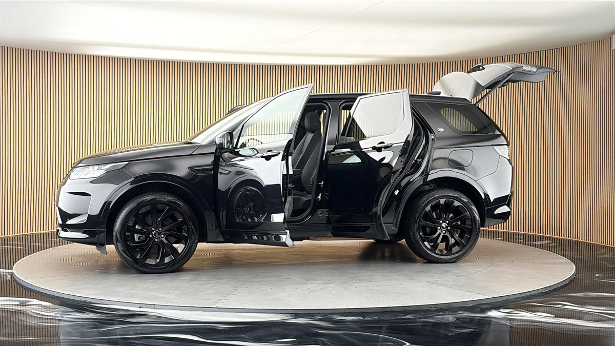 More views of Land Rover Discovery Sport