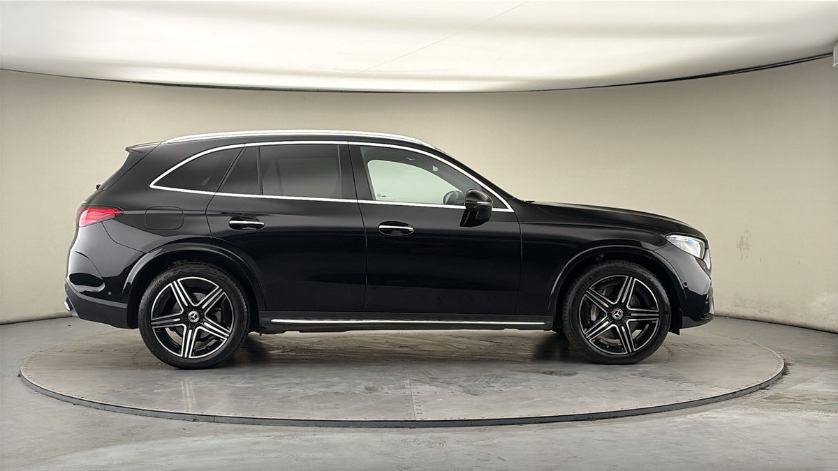 Mercedes-Benz GLC Image 16