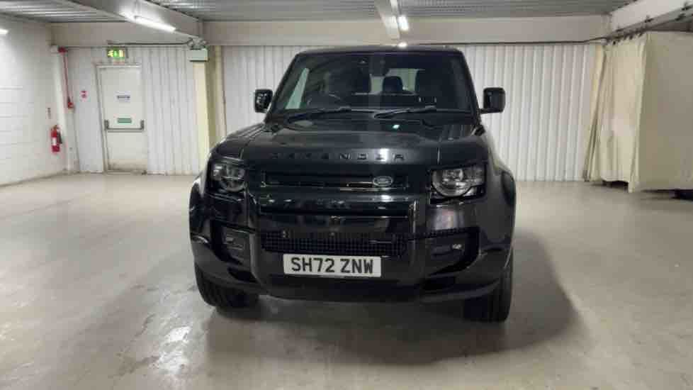 More views of Land Rover Defender 90
