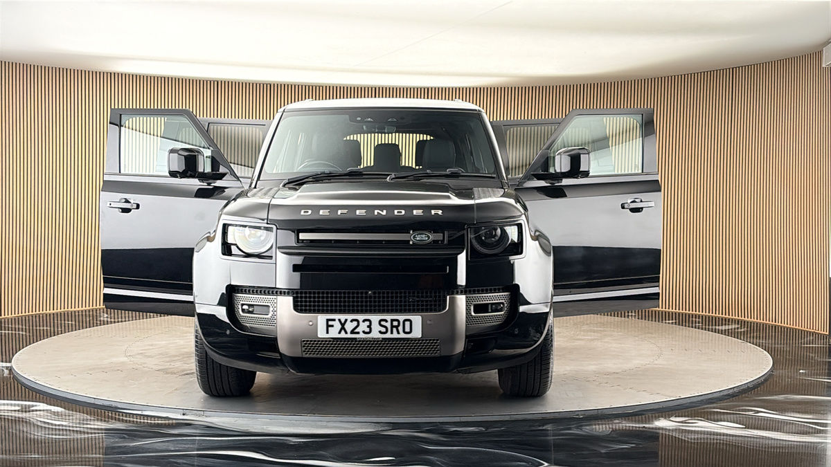 More views of Land Rover Defender 130
