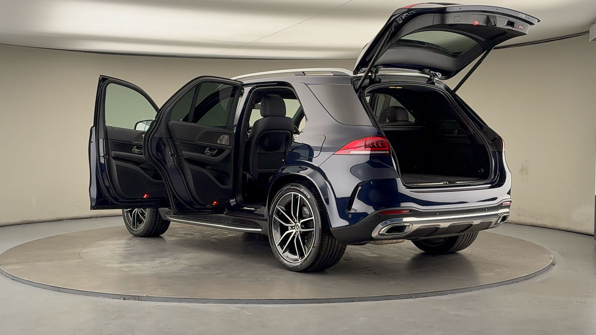 More views of Mercedes-Benz GLE