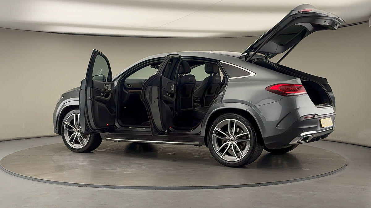 More views of Mercedes-Benz GLE