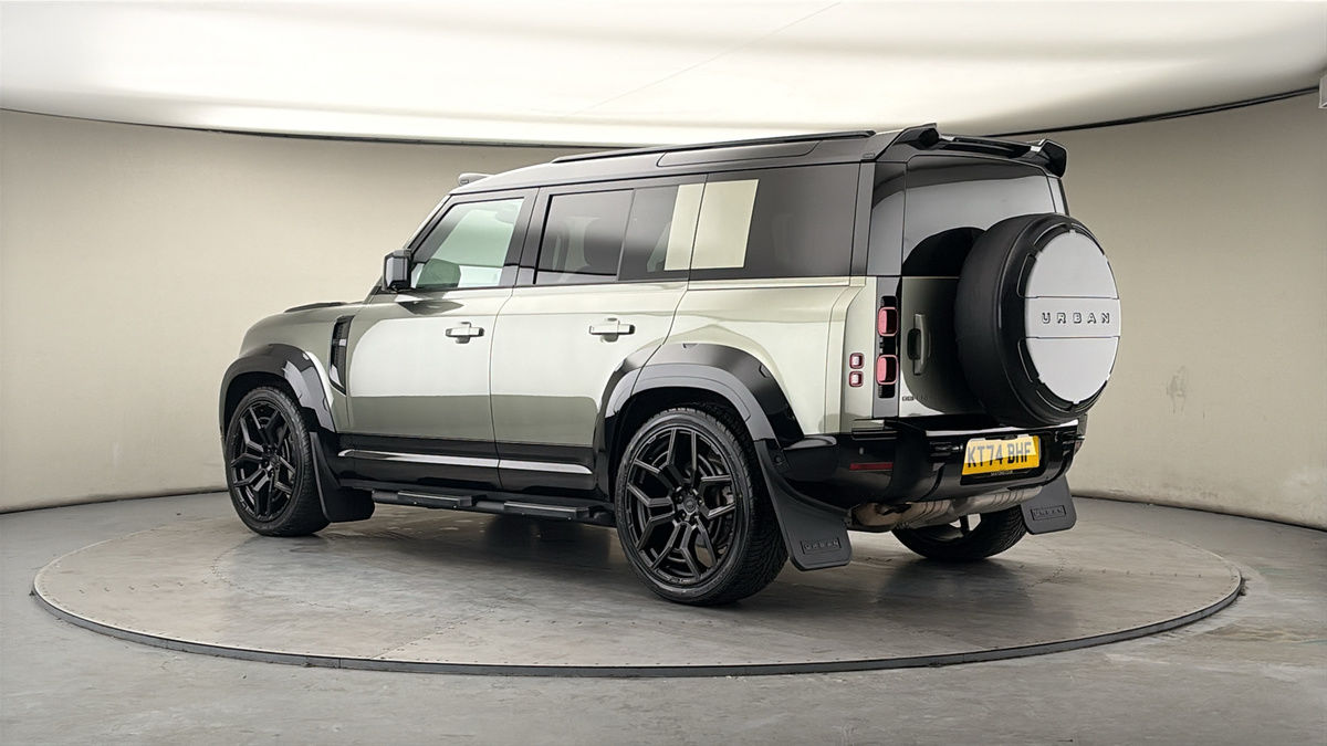 More views of Land Rover Defender 110