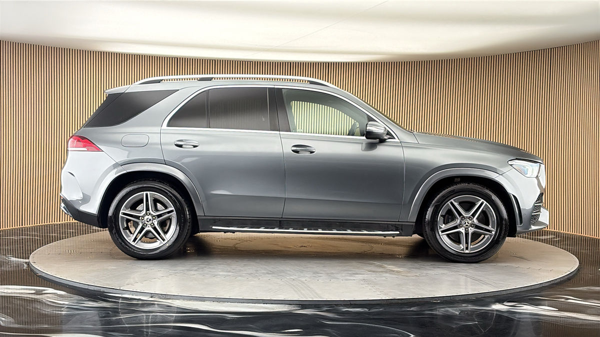 Mercedes-Benz GLE Image 16