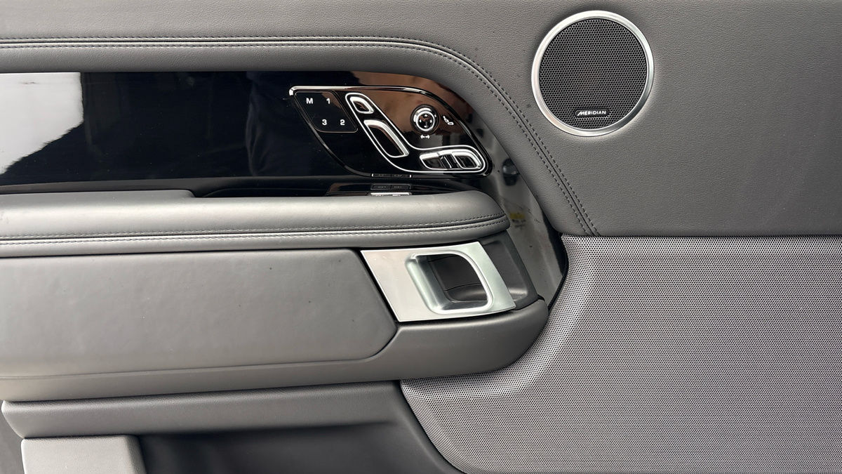 Land Rover Range Rover Image 19