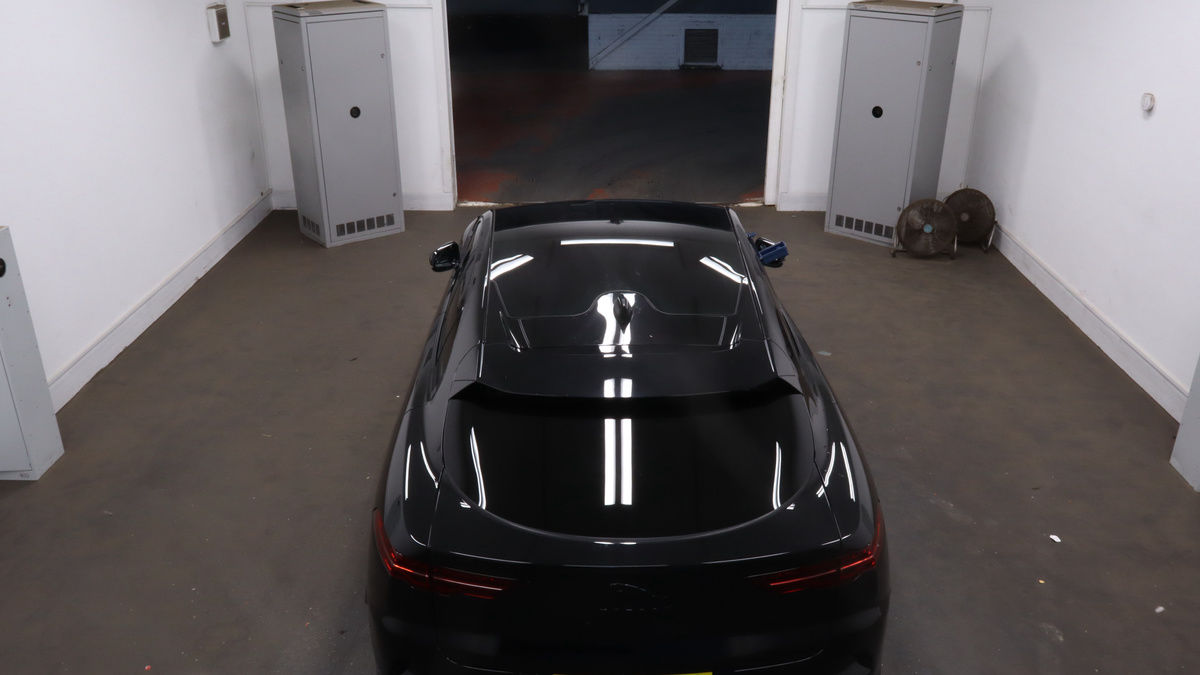 Jaguar I-PACE Image 8