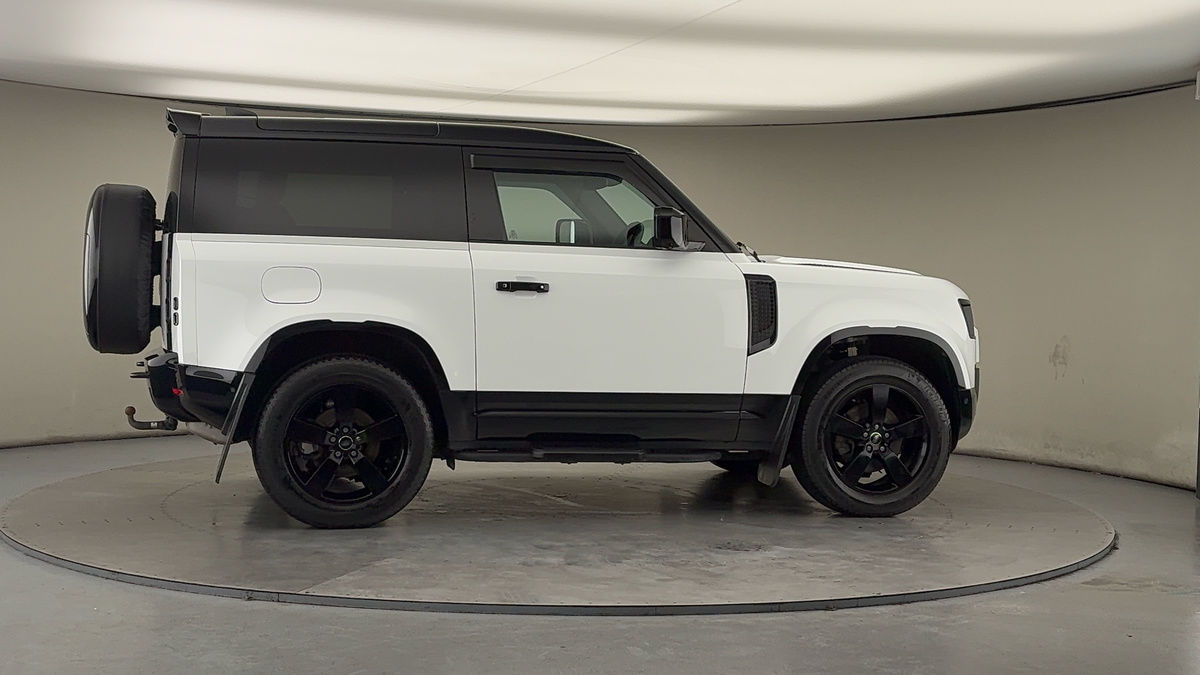 More views of Land Rover Defender 90