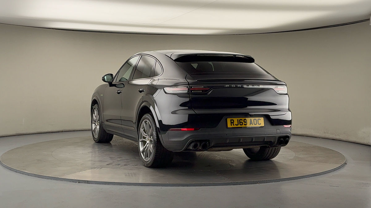 More views of Porsche Cayenne