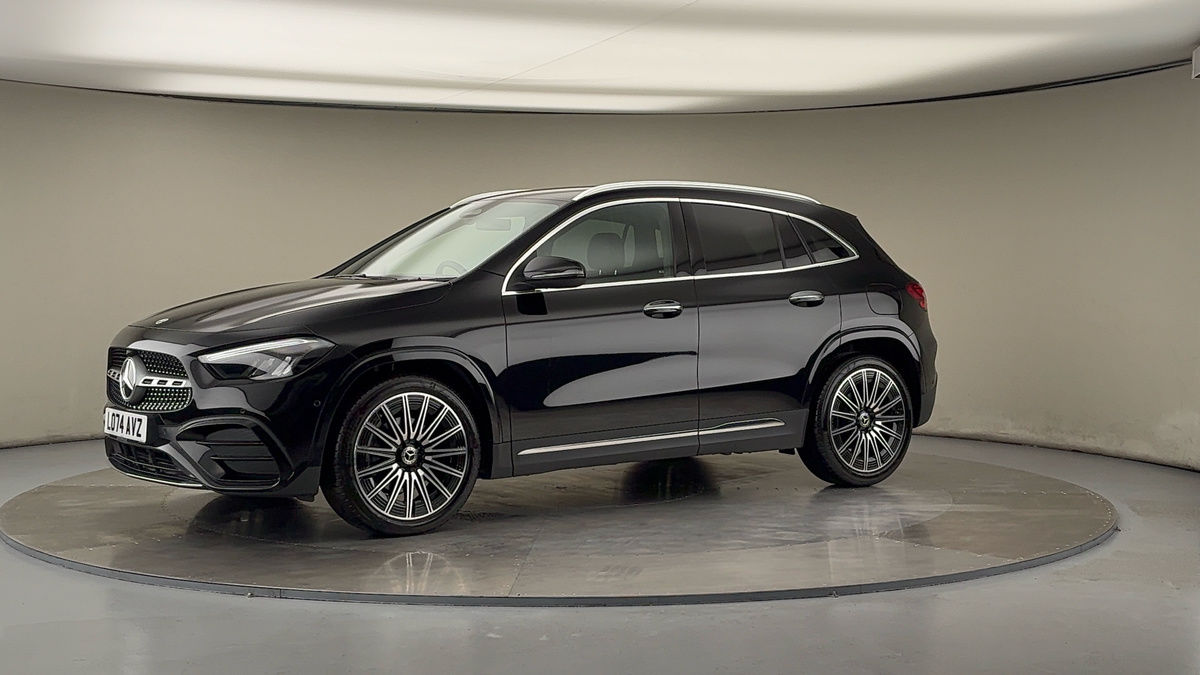 More views of Mercedes-Benz GLA