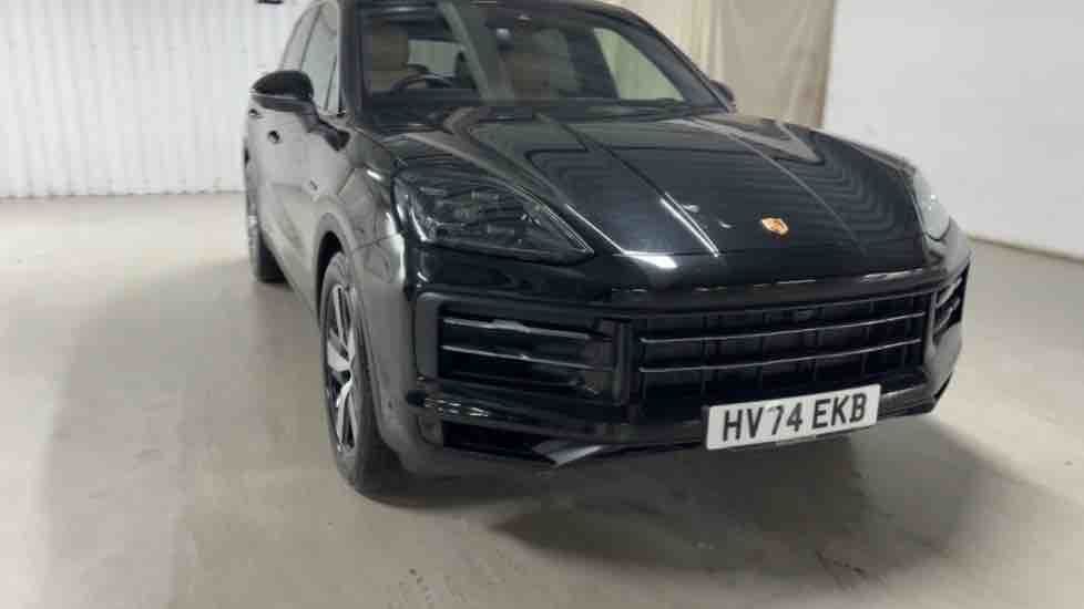 More views of Porsche Cayenne