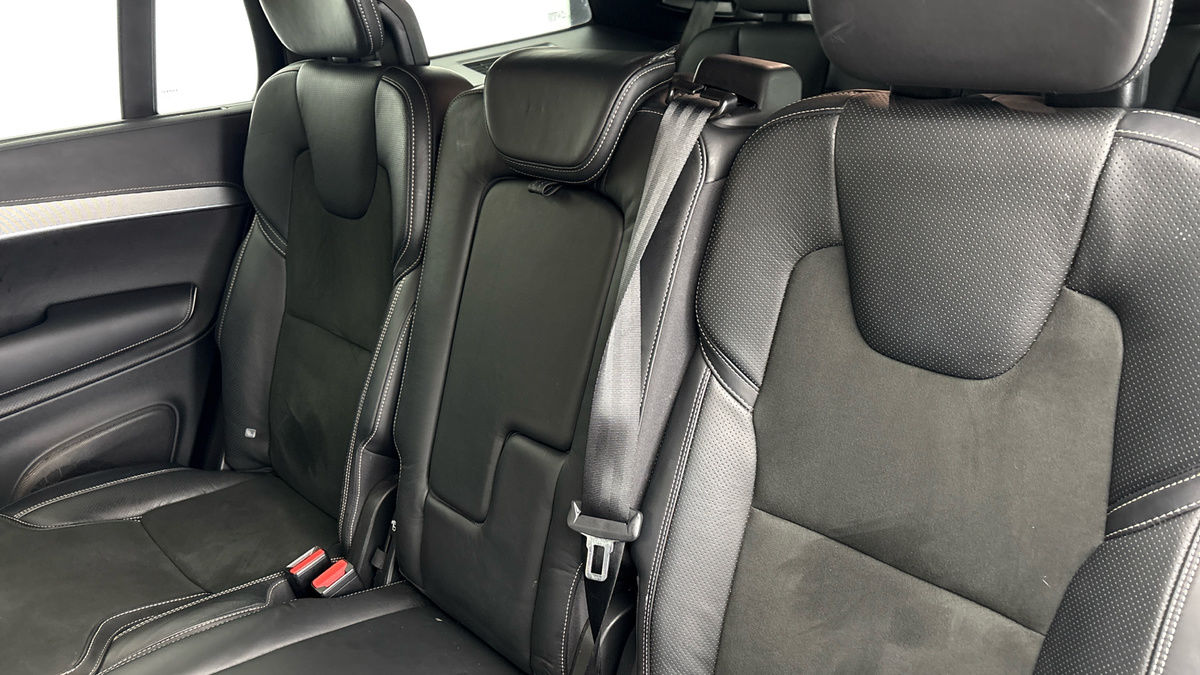 Volvo XC90 Image 8