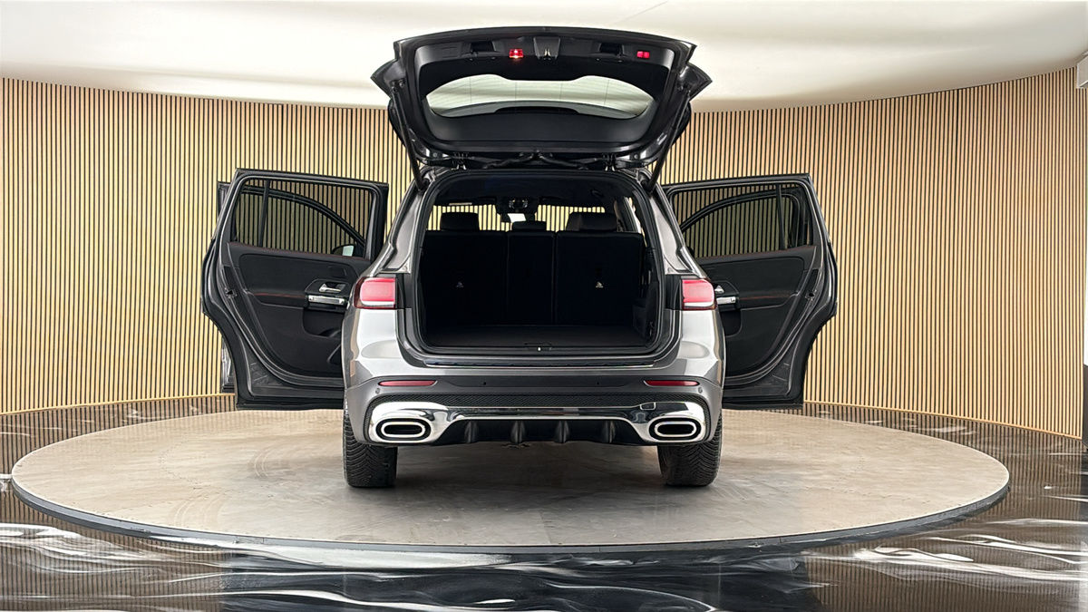 More views of Mercedes-Benz GLB