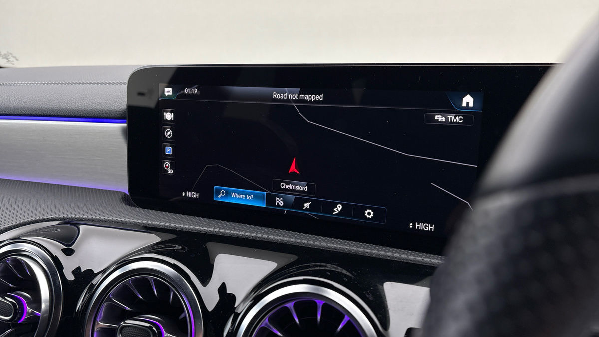 Mercedes-Benz CLA Image 17