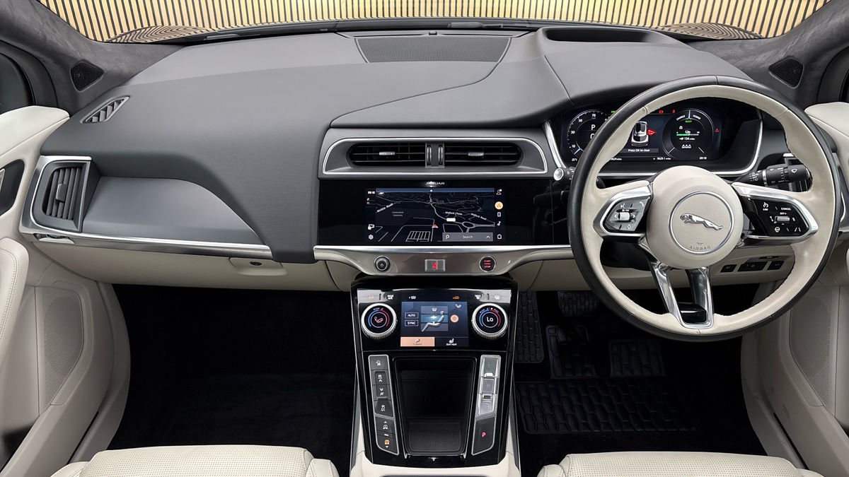 Jaguar I-PACE Image 12