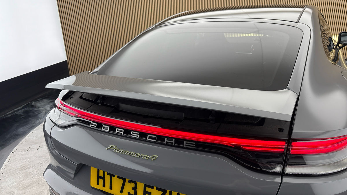 Porsche Panamera Image 41