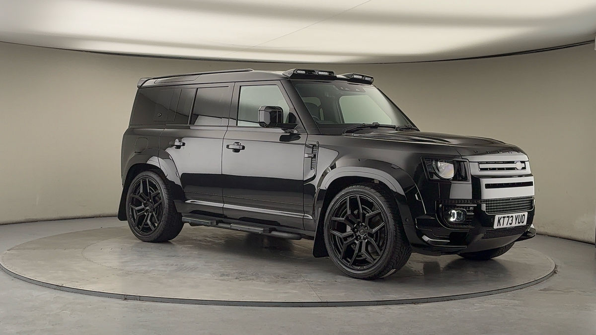 More views of Land Rover Defender 110