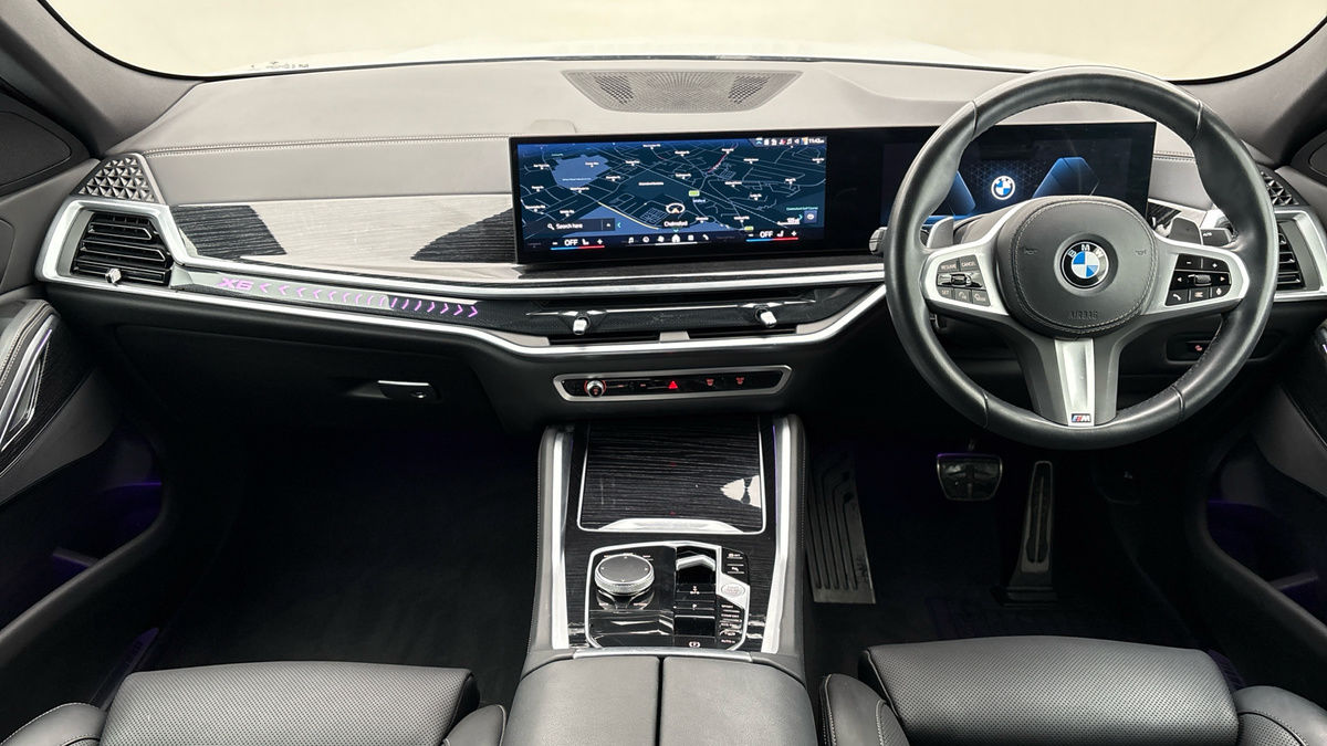 BMW X6 Image 12
