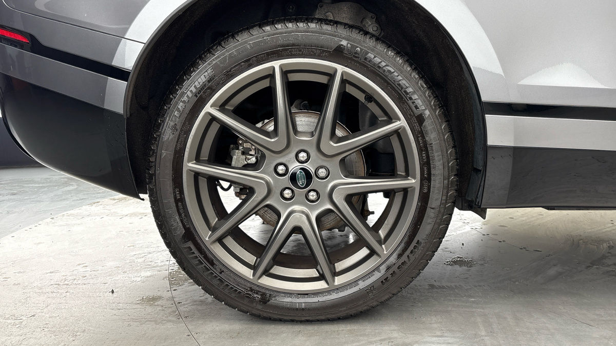 Land Rover Range Rover Velar Image 10