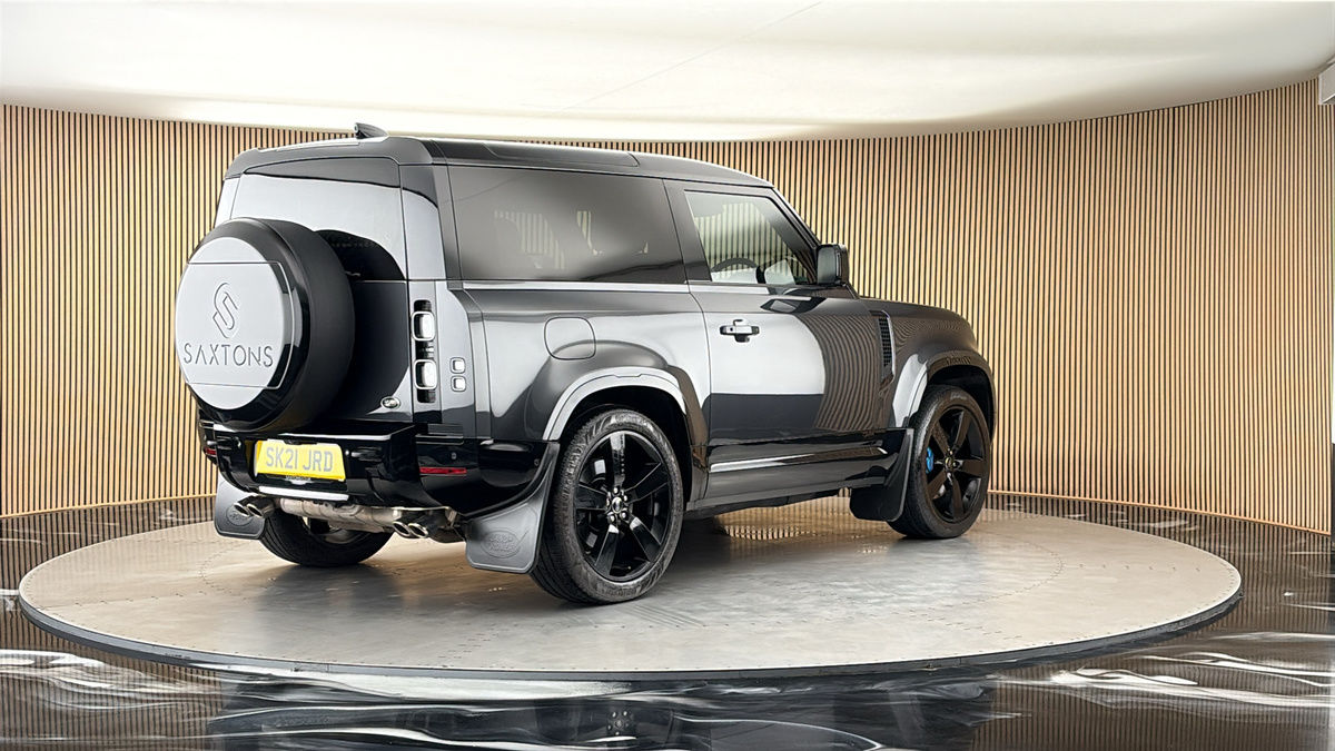 Land Rover Defender 90 Image 21