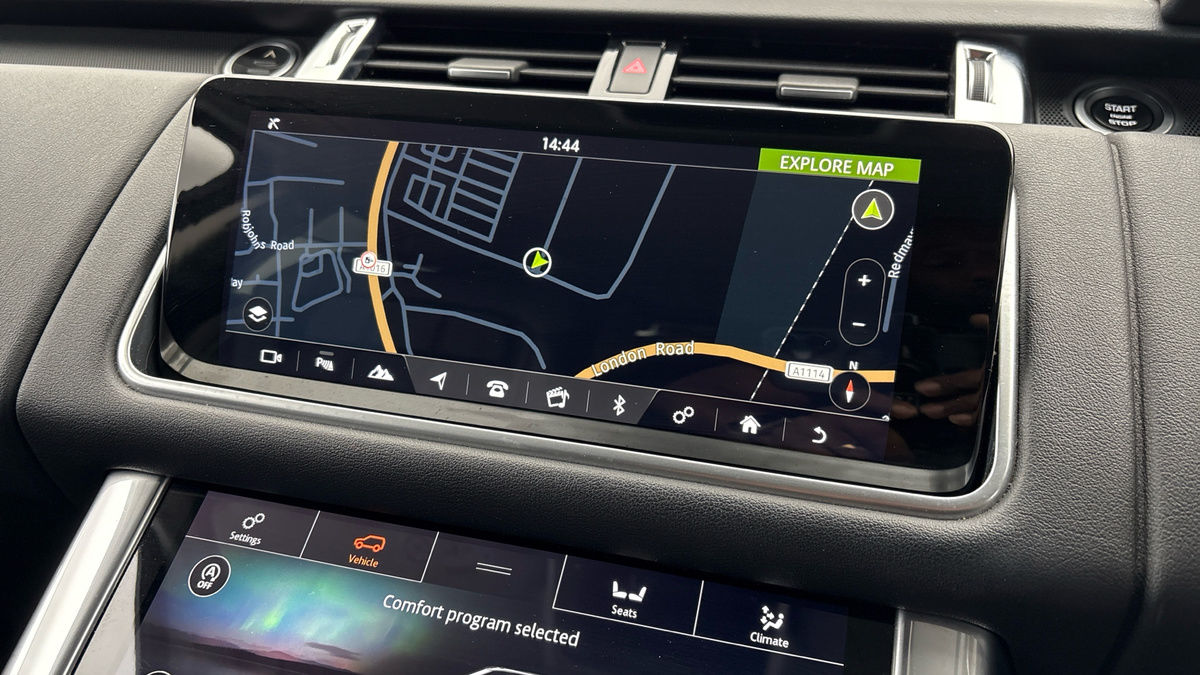 Land Rover Range Rover Sport Image 17