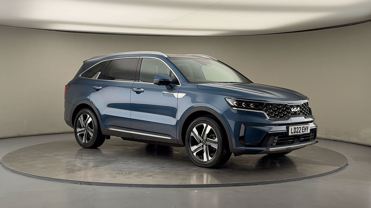 More views of Kia Sorento