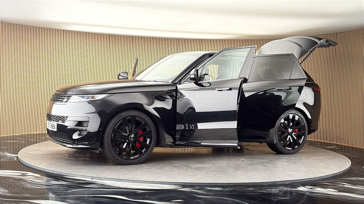 More views of Land Rover Range Rover Sport