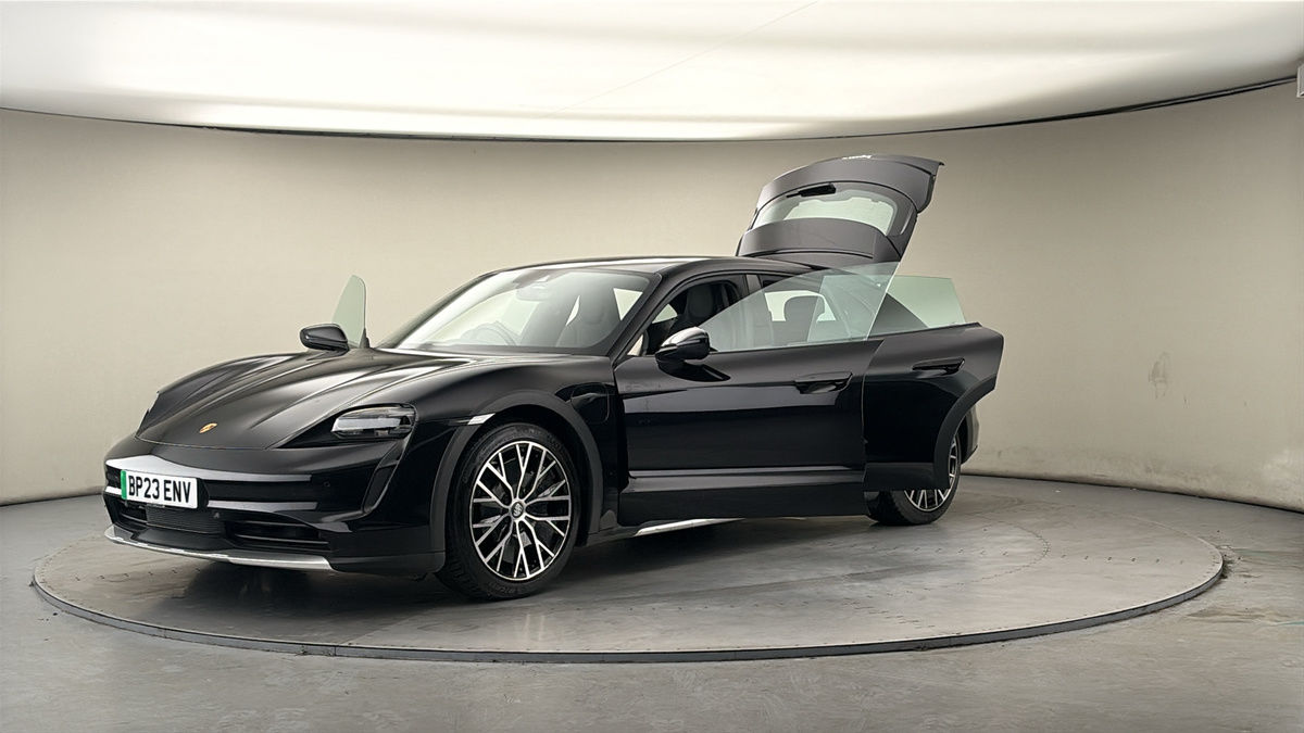 Porsche Taycan Image 23