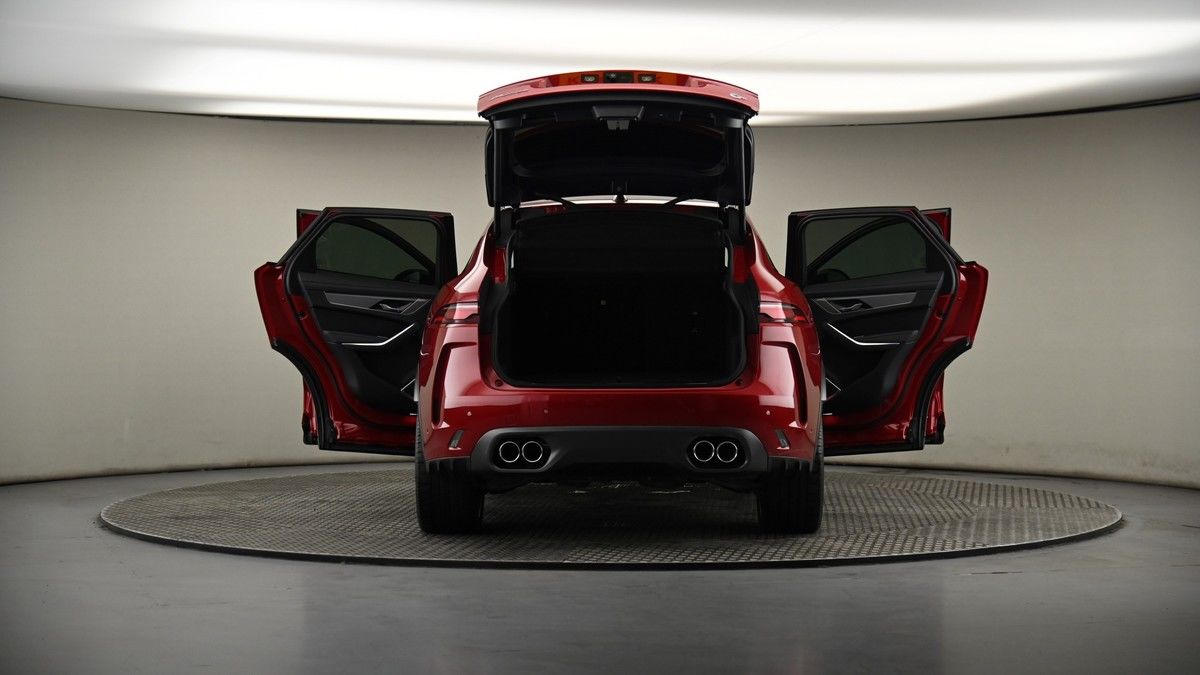 More views of Jaguar F-PACE