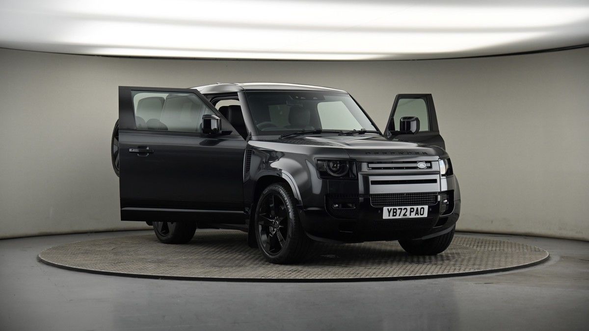 More views of Land Rover Defender 90