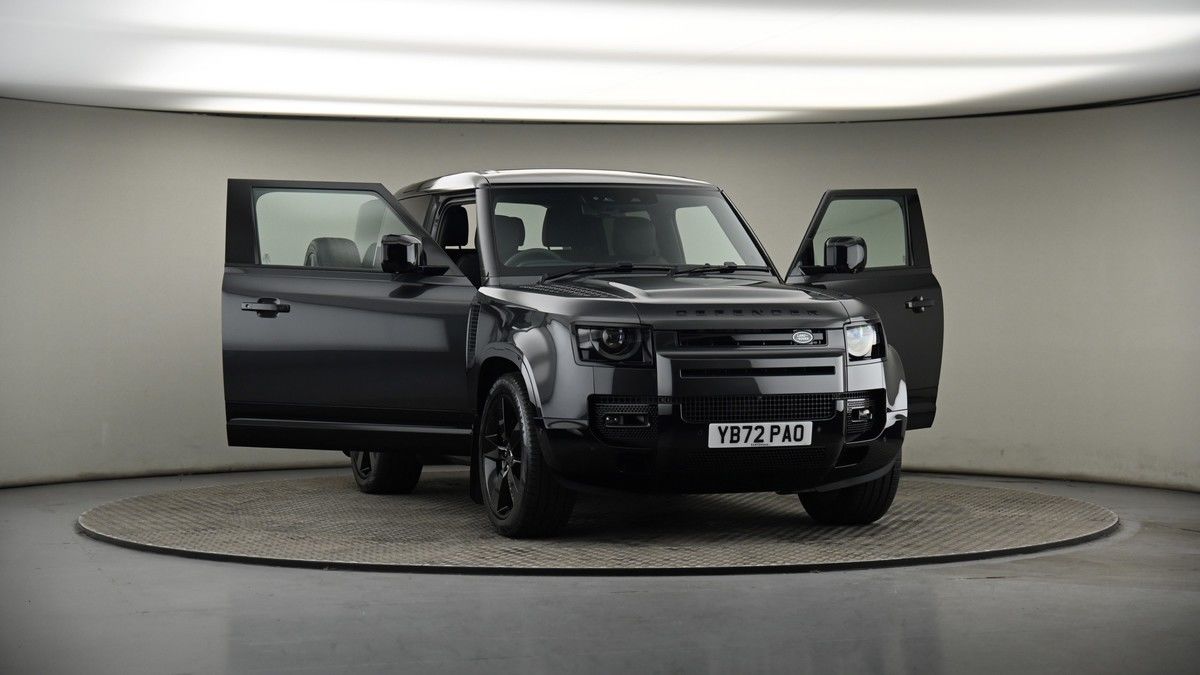 More views of Land Rover Defender 90