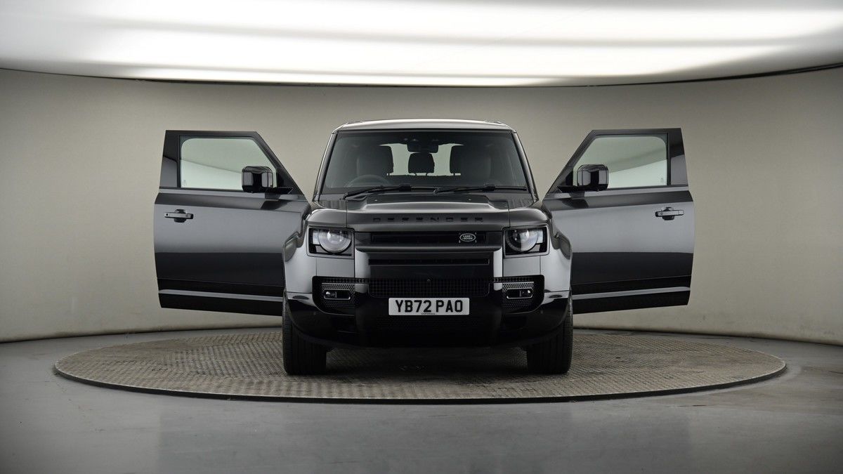 More views of Land Rover Defender 90