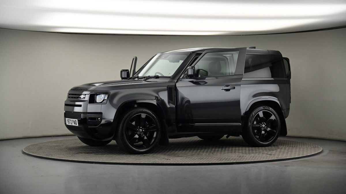 More views of Land Rover Defender 90
