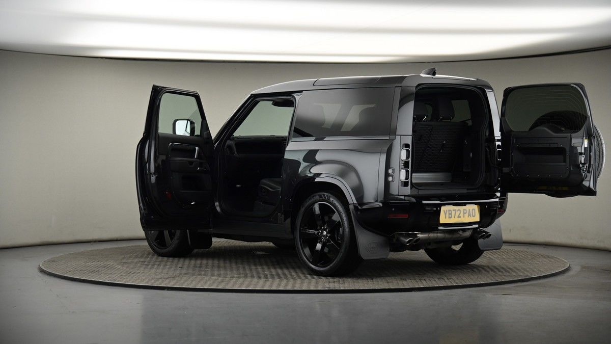 More views of Land Rover Defender 90