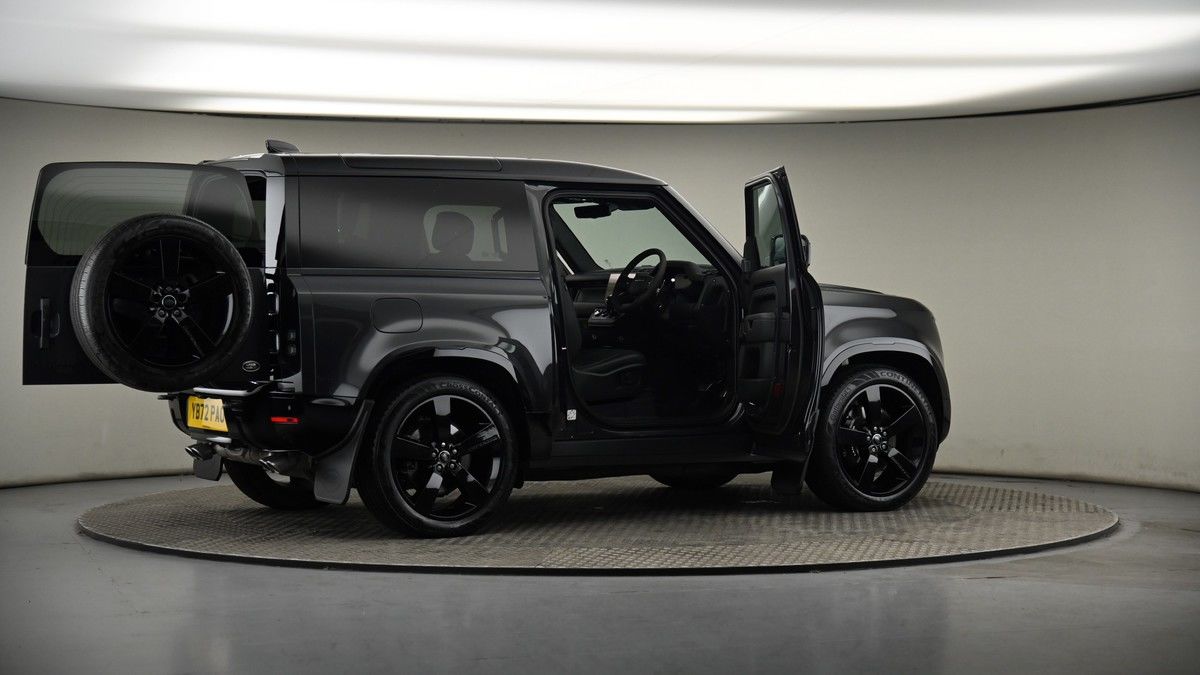 More views of Land Rover Defender 90