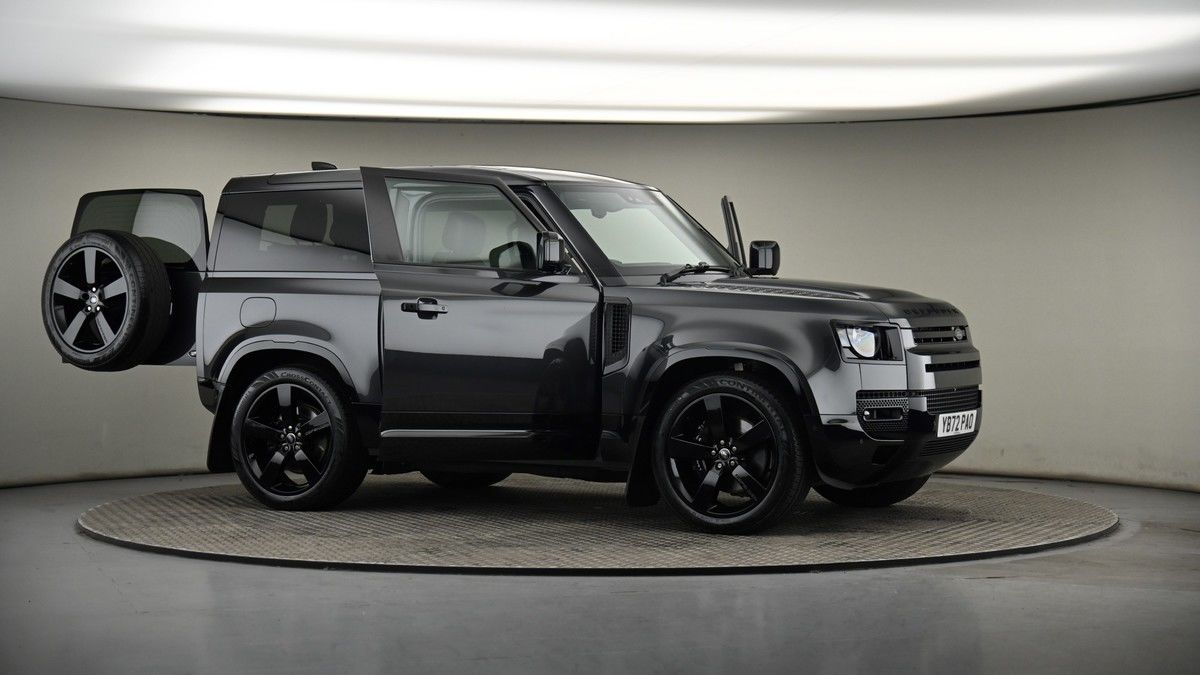 More views of Land Rover Defender 90