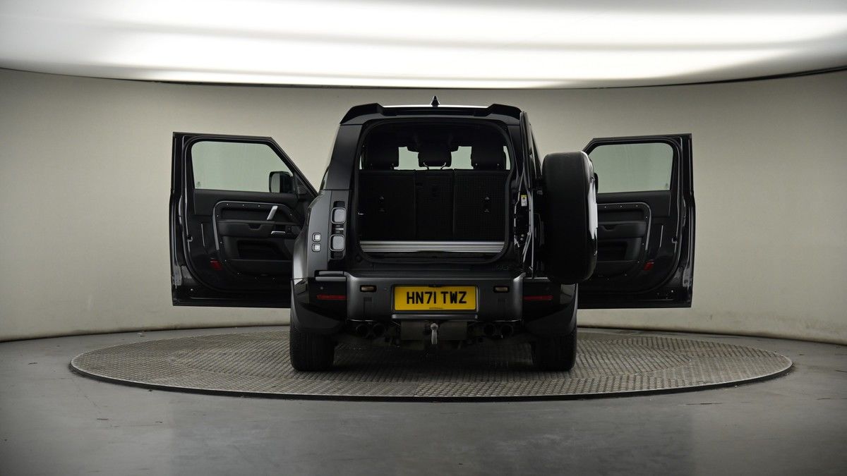 More views of Land Rover Defender 90