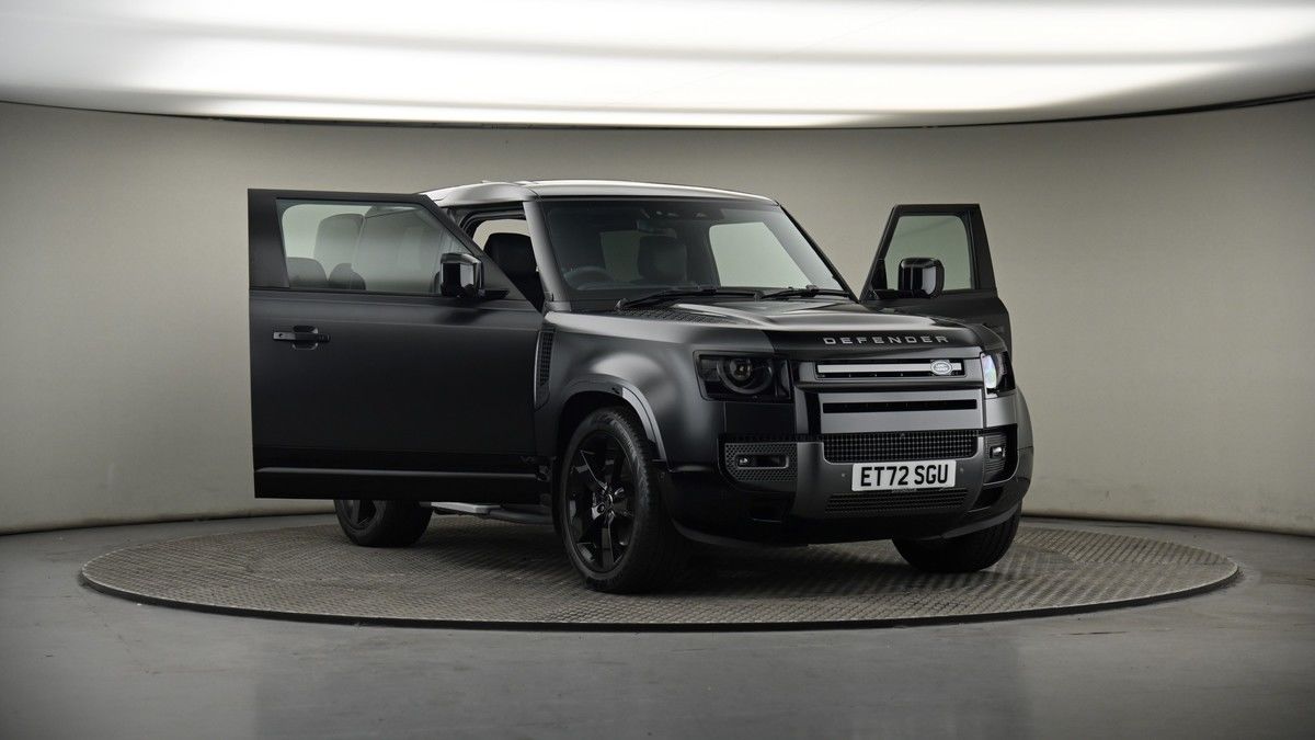 More views of Land Rover Defender 90